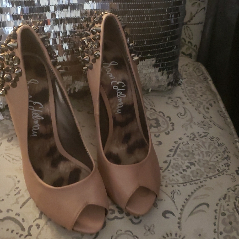 Sam Edelman tan heels